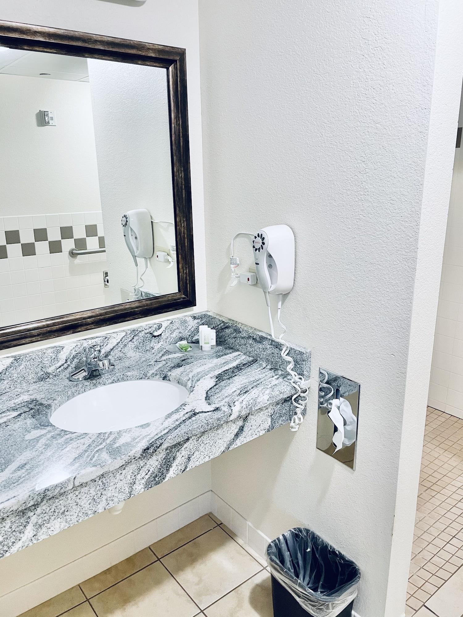 Americinn By Wyndham Green Bay East Ngoại thất bức ảnh